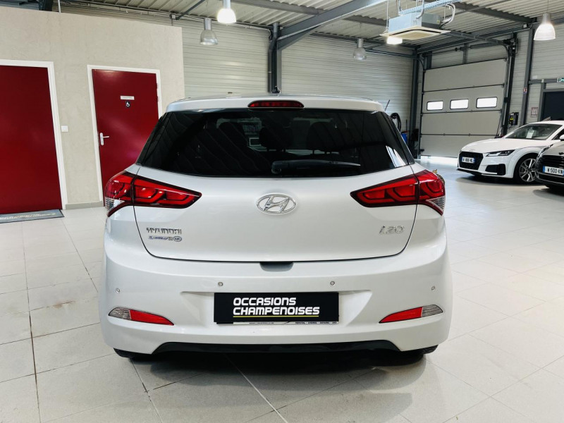 Photo 15 de l'offre de HYUNDAI i20  1.2 84 Inituitive à 10990€ chez Occasions Champenoises