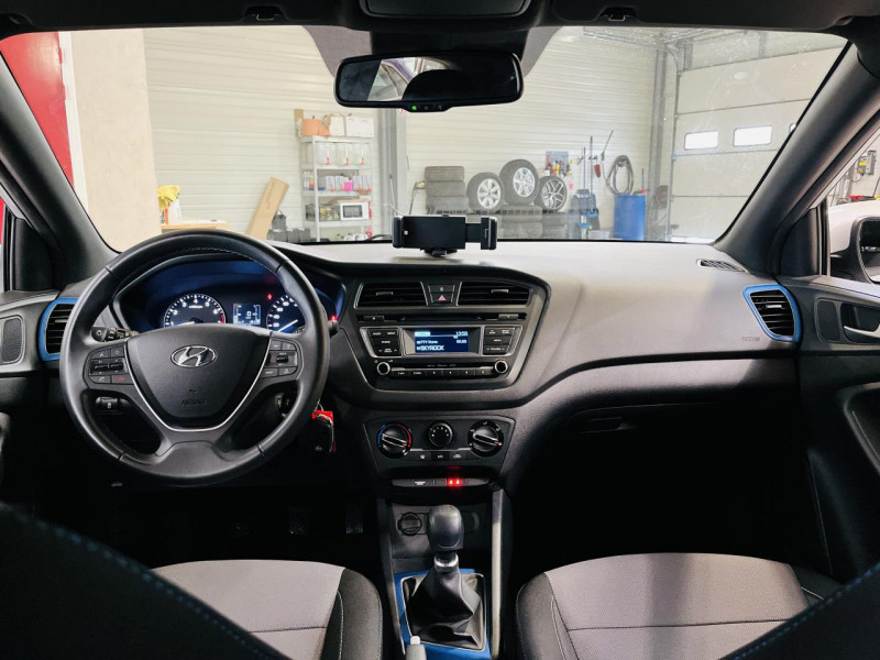 Photo 3 de l'offre de HYUNDAI i20  1.2 84 Inituitive à 10990€ chez Occasions Champenoises