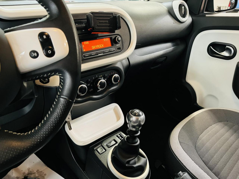 Photo 5 de l'offre de RENAULT TWINGO III 0.9 TCe 90 Energy Intens à 8490€ chez Occasions Champenoises