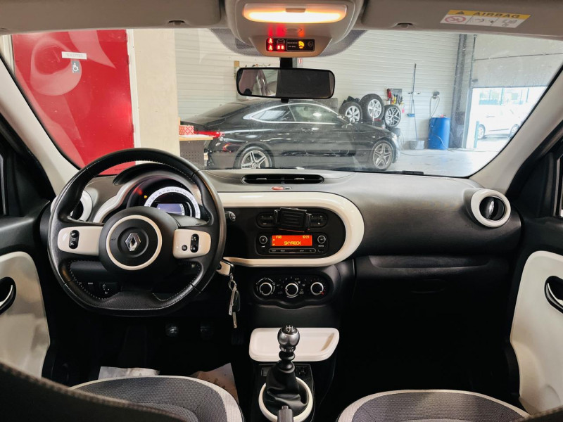 Photo 3 de l'offre de RENAULT TWINGO III 0.9 TCe 90 Energy Intens à 8490€ chez Occasions Champenoises