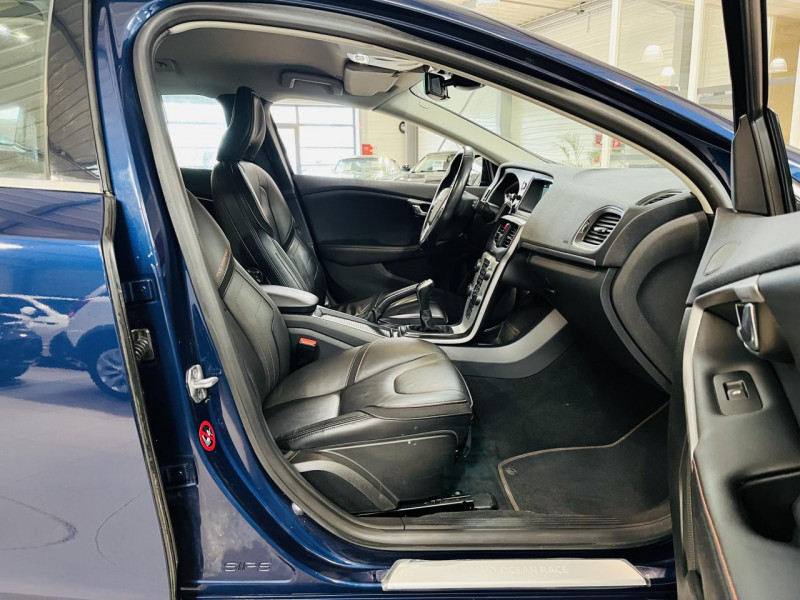 Photo 12 de l'offre de VOLVO V40 BUSINESS D2 115 Ocean Race à 13990€ chez Occasions Champenoises