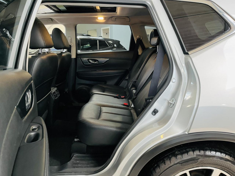 Photo 13 de l'offre de NISSAN X-TRAIL 1.6 dCi 130 Xtronic Tekna à 15990€ chez Occasions Champenoises