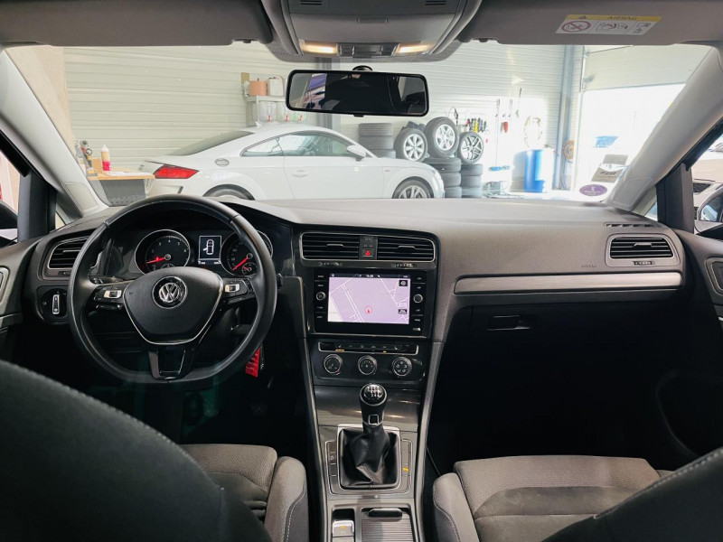 Photo 3 de l'offre de VOLKSWAGEN GOLF 1.4 TSI 125 BlueMotion Technology Confortline à 13990€ chez Occasions Champenoises