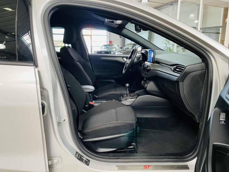 Photo 14 de l'offre de FORD FOCUS 1.0 Flexifuel mHEV - 125 S&S  ST Line X à 17990€ chez Occasions Champenoises