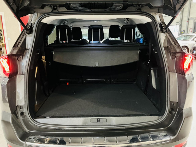 Photo 14 de l'offre de PEUGEOT 5008  BlueHDi 177ch S&S EAT8 Allure à 25990€ chez Occasions Champenoises