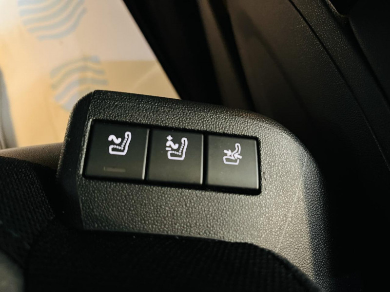 Photo 10 de l'offre de CITROEN C4 PICASSO e-HDi 115 Exclusive EAT6 à 12490€ chez Occasions Champenoises