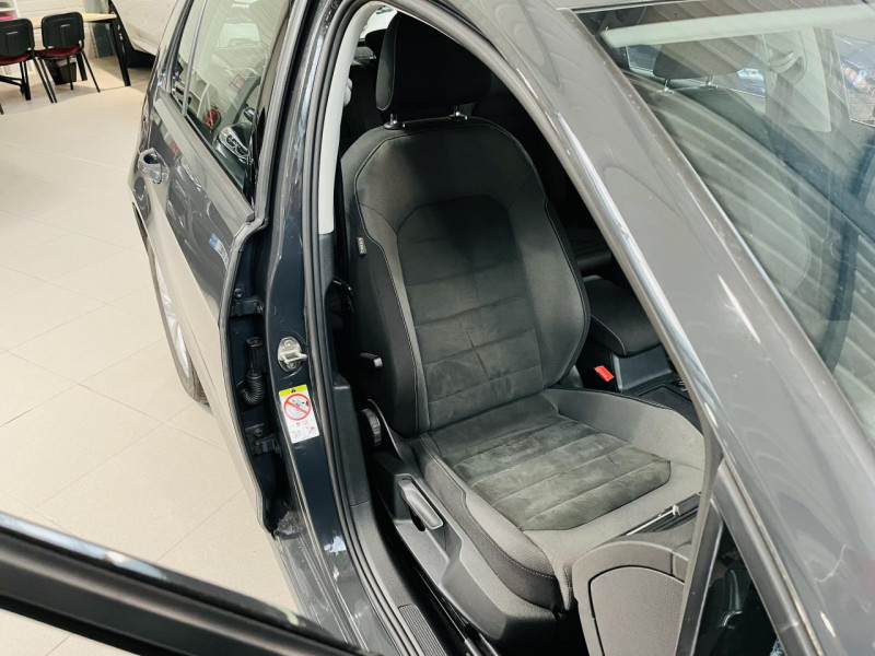 Photo 15 de l'offre de VOLKSWAGEN GOLF 1.4 TSI 125 BlueMotion Technology Confortline à 13990€ chez Occasions Champenoises