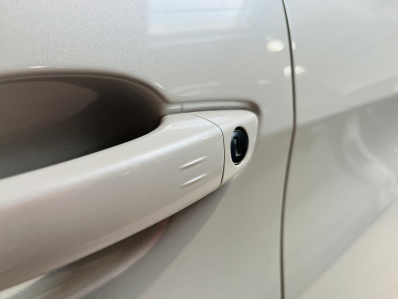 Photo 17 de l'offre de PEUGEOT 308 GTI 1.6 THP 270  à 16490€ chez Occasions Champenoises