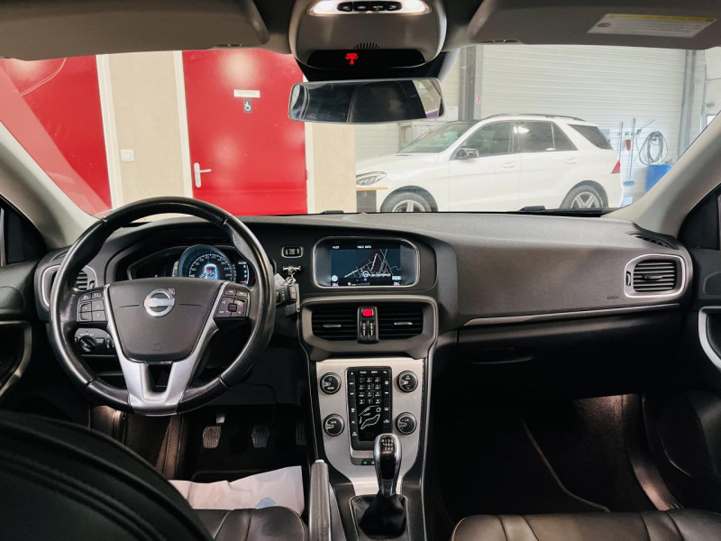 Photo 3 de l'offre de VOLVO V40 BUSINESS D2 115 Ocean Race à 13990€ chez Occasions Champenoises