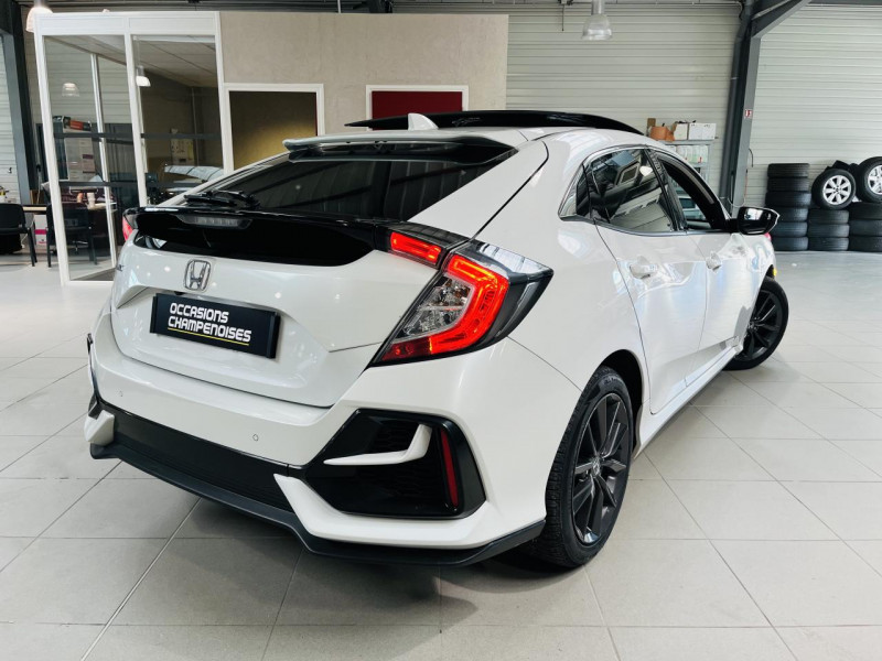 Photo 22 de l'offre de HONDA CIVIC 1.0 i-VTEC 126 CVT Exclusive Premium à 15990€ chez Occasions Champenoises