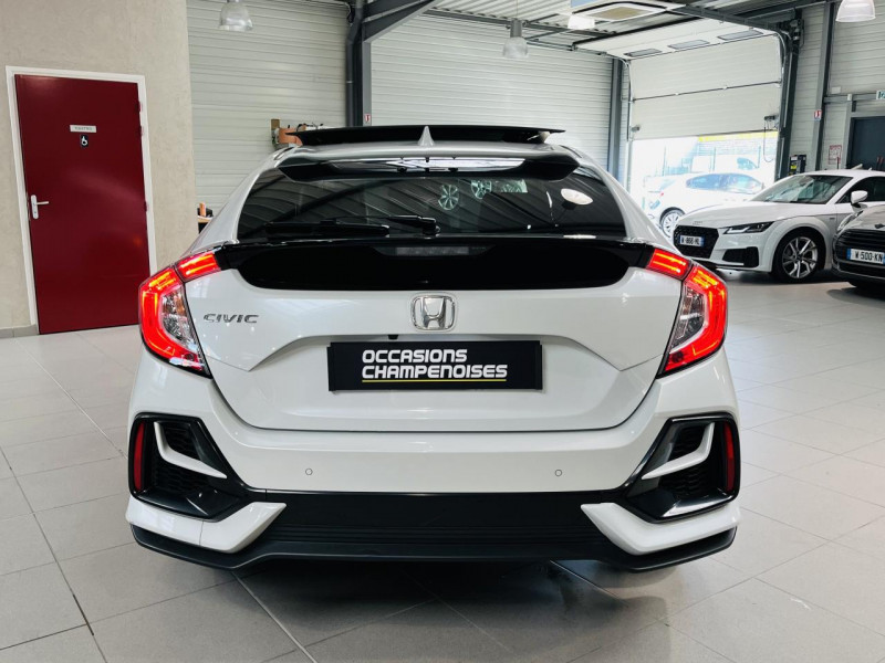 Photo 21 de l'offre de HONDA CIVIC 1.0 i-VTEC 126 CVT Exclusive Premium à 15990€ chez Occasions Champenoises