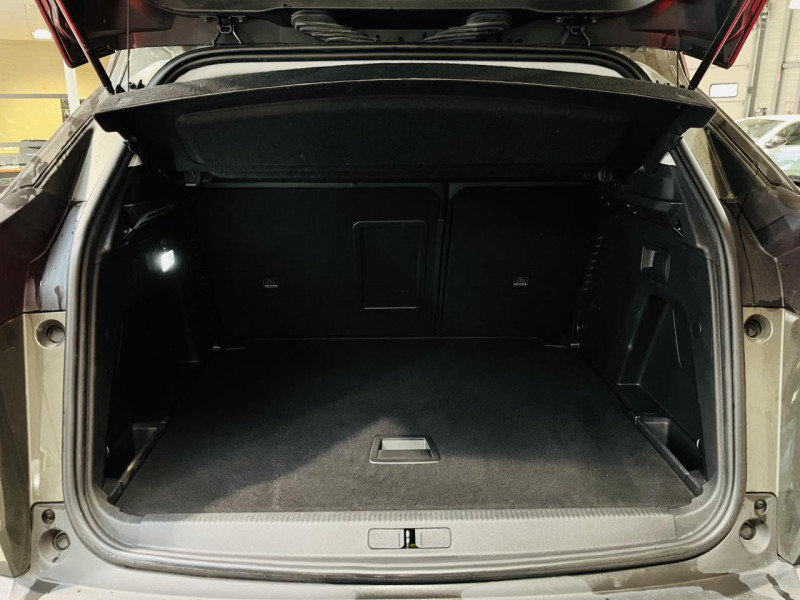 Photo 12 de l'offre de PEUGEOT 3008  1.6 BlueHDi 120ch S&S BVM6 Allure à 15990€ chez Occasions Champenoises