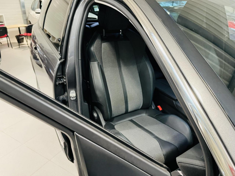 Photo 17 de l'offre de PEUGEOT 5008  BlueHDi 177ch S&S EAT8 Allure à 25990€ chez Occasions Champenoises