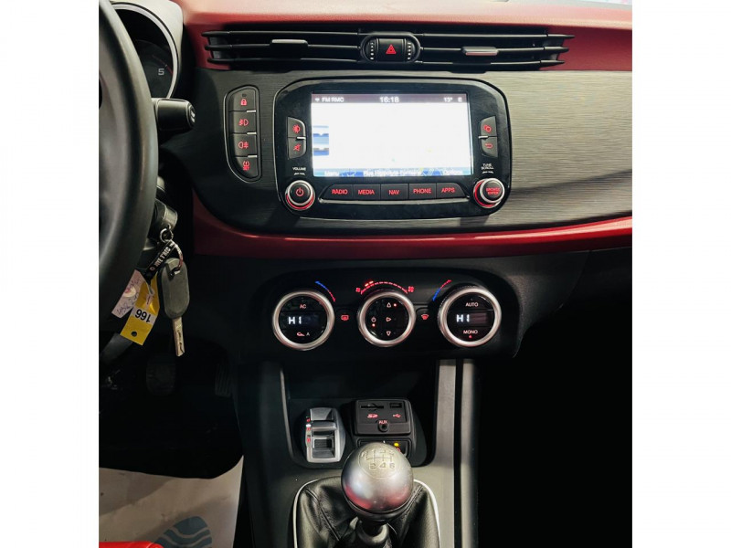 Photo 6 de l'offre de ALFA ROMEO GIULIETTA Série 2 1.6 JTDm 120 ch S&S Super à 12990€ chez Occasions Champenoises