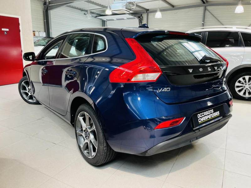 Photo 14 de l'offre de VOLVO V40 BUSINESS D2 115 Ocean Race à 13990€ chez Occasions Champenoises