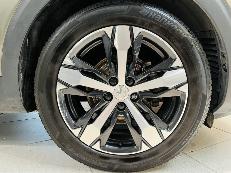 Photo 23 de l'offre de PEUGEOT 3008  1.6 BlueHDi 120ch S&S BVM6 Allure à 15990€ chez Occasions Champenoises