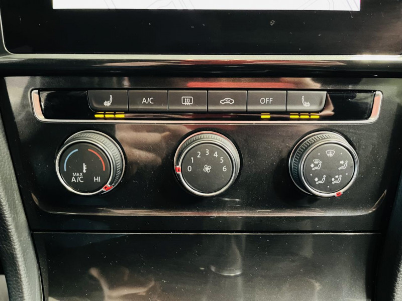 Photo 7 de l'offre de VOLKSWAGEN GOLF 1.4 TSI 125 BlueMotion Technology Confortline à 13990€ chez Occasions Champenoises