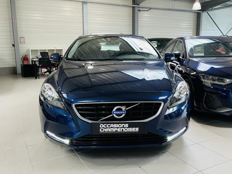 Photo 2 de l'offre de VOLVO V40 BUSINESS D2 115 Ocean Race à 13990€ chez Occasions Champenoises
