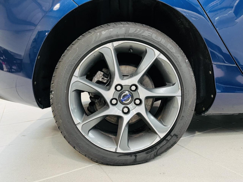 Photo 19 de l'offre de VOLVO V40 BUSINESS D2 115 Ocean Race à 13990€ chez Occasions Champenoises