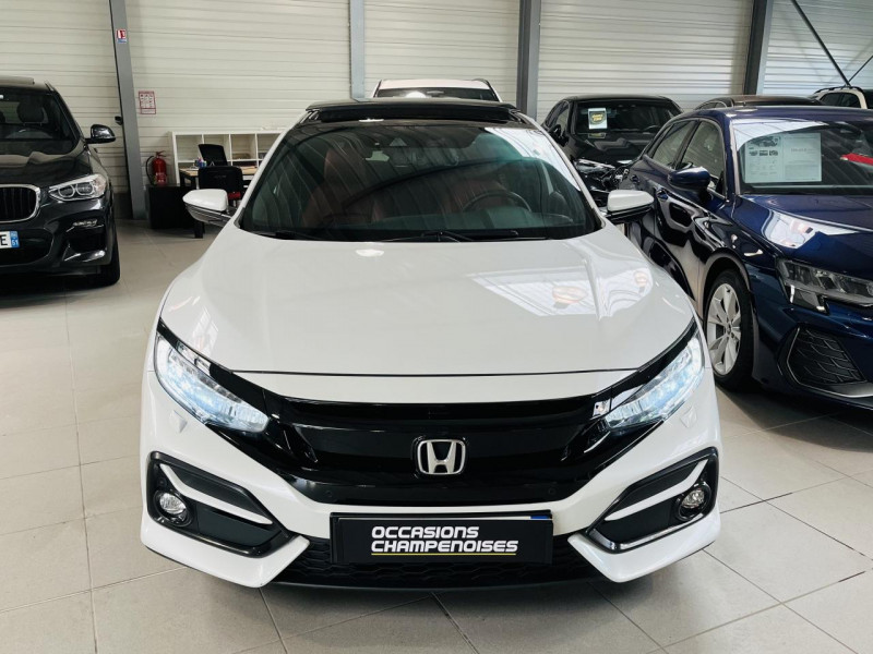 Photo 3 de l'offre de HONDA CIVIC 1.0 i-VTEC 126 CVT Exclusive Premium à 15990€ chez Occasions Champenoises