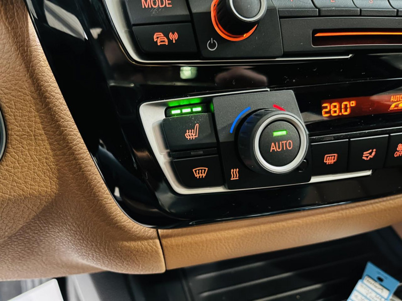 Photo 8 de l'offre de BMW SERIE 3 TOURING  318d 150 ch F31 LCI Luxury BVA 8 à 19990€ chez Occasions Champenoises