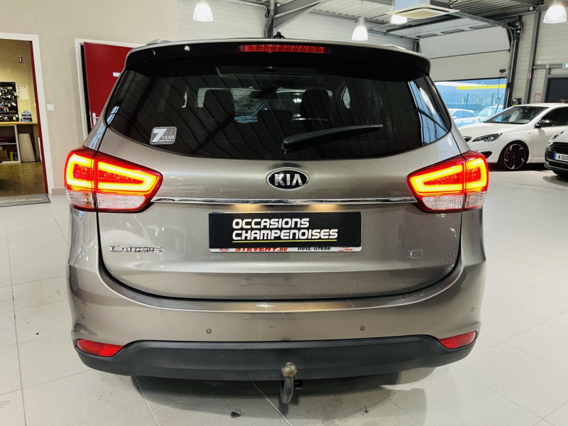 Photo 18 de l'offre de KIA CARENS 1.6 GDi 135 ch ISG Premium 7 Places à 12990€ chez Occasions Champenoises