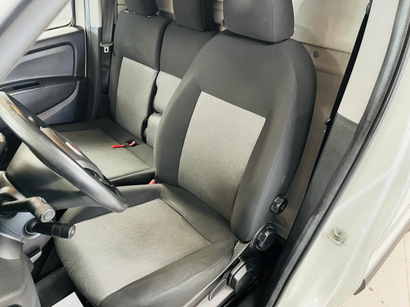 Photo 9 de l'offre de FIAT DOBLO  FT 1.3 MULTIJET 95 PACK PROFESSIONAL TRIO NAV à 7490€ chez Occasions Champenoises