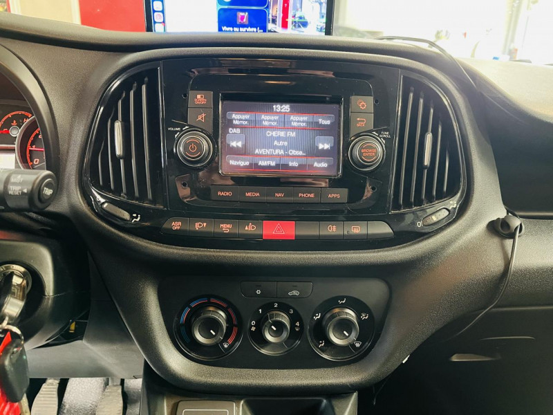 Photo 5 de l'offre de FIAT DOBLO  FT 1.3 MULTIJET 95 PACK PROFESSIONAL TRIO NAV à 7490€ chez Occasions Champenoises