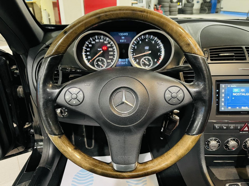 Photo 6 de l'offre de MERCEDES-BENZ SLK 350 V6 305ch 7G-Tronic à 17490€ chez Occasions Champenoises
