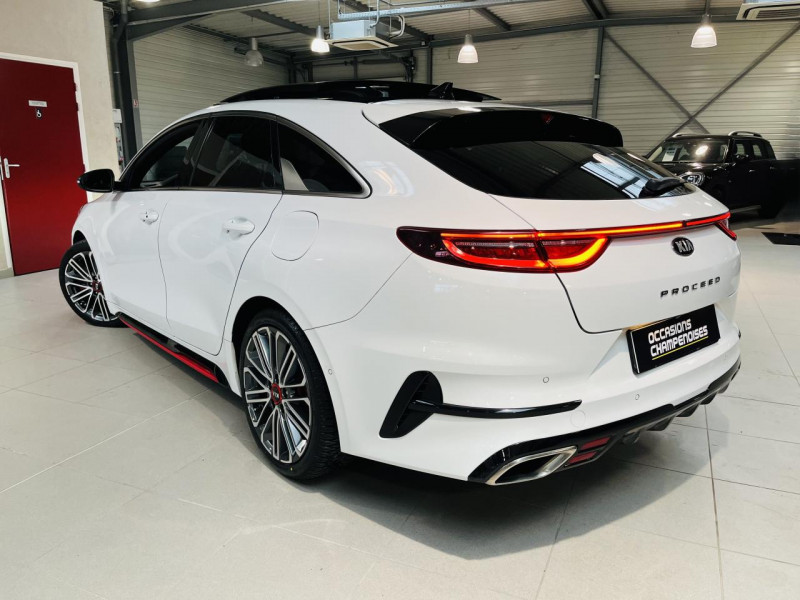 Photo 22 de l'offre de KIA PRO CEE D  1.6 T-GDi 204 ch ISG DCT7 GT à 22990€ chez Occasions Champenoises