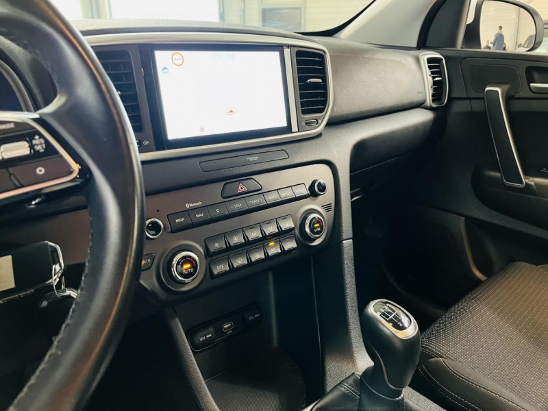 Photo 5 de l'offre de KIA SPORTAGE 1.6 CRDi 136ch MHEV ISG BVM6 4x2 Black Edition à 16990€ chez Occasions Champenoises