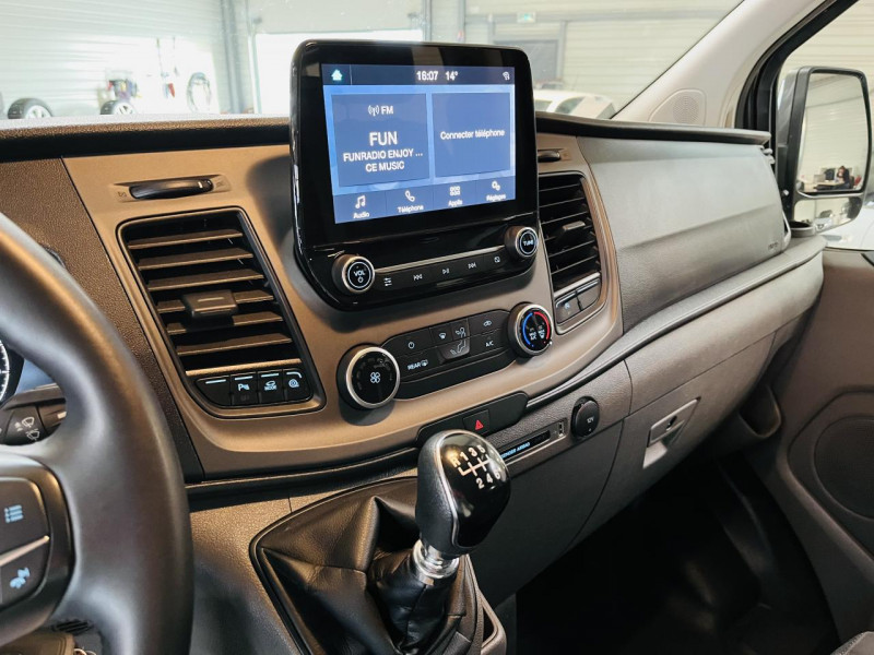 Photo 5 de l'offre de FORD TRANSIT CUSTOM KOMBI 320 L2H1 2.0 EcoBlue 130 Trend Business 9 places à 29990€ chez Occasions Champenoises