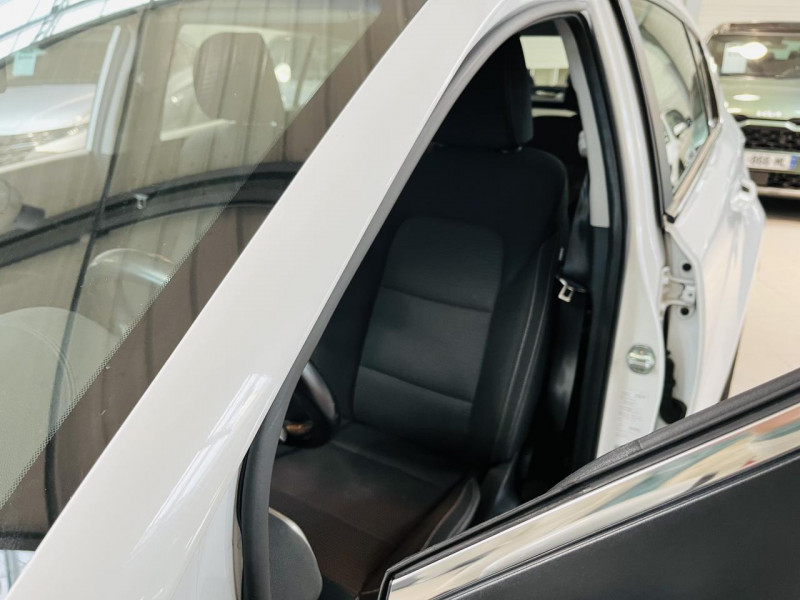 Photo 9 de l'offre de KIA SPORTAGE 1.6 CRDi 136ch MHEV ISG BVM6 4x2 Black Edition à 16990€ chez Occasions Champenoises