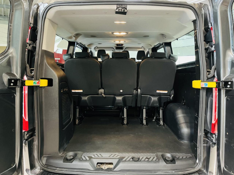 Photo 12 de l'offre de FORD TRANSIT CUSTOM KOMBI 320 L2H1 2.0 EcoBlue 130 Trend Business 9 places à 29990€ chez Occasions Champenoises