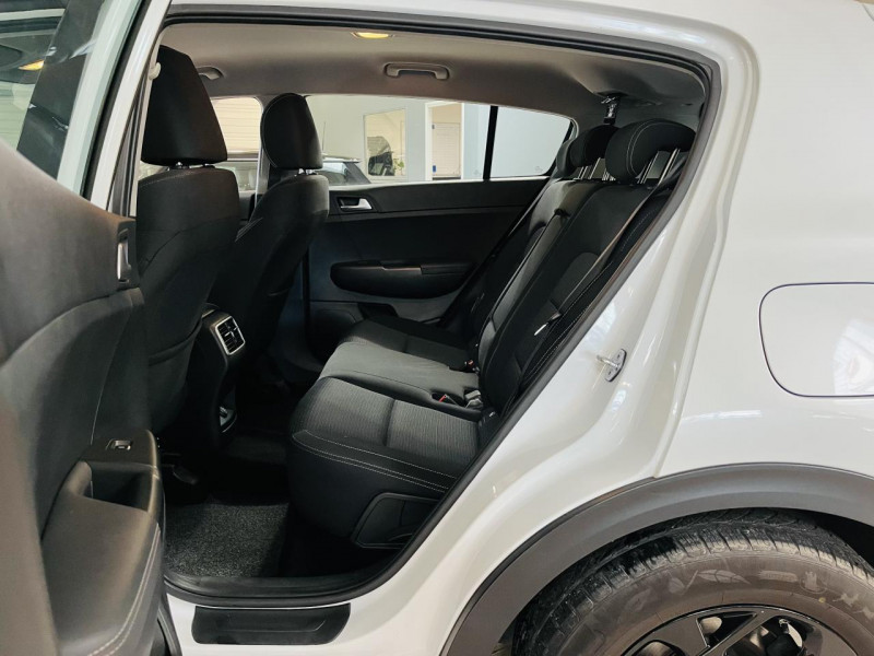 Photo 11 de l'offre de KIA SPORTAGE 1.6 CRDi 136ch MHEV ISG BVM6 4x2 Black Edition à 16990€ chez Occasions Champenoises