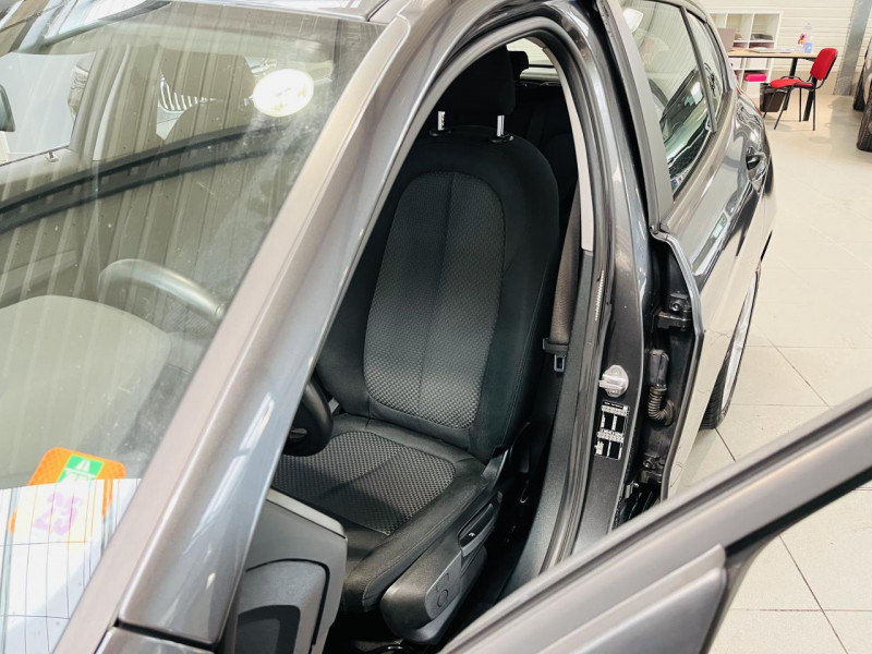 Photo 9 de l'offre de BMW SERIE 1  116d 116 ch F40 à 17490€ chez Occasions Champenoises