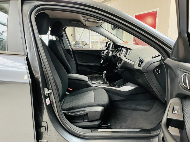 Photo 14 de l'offre de BMW SERIE 1  116d 116 ch F40 à 17490€ chez Occasions Champenoises