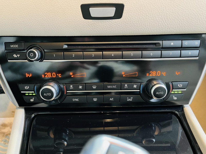 Photo 7 de l'offre de BMW SERIE 5 GRAN TURISMO  520d 163 ch F07 Modern BVA 8 à 21990€ chez Occasions Champenoises