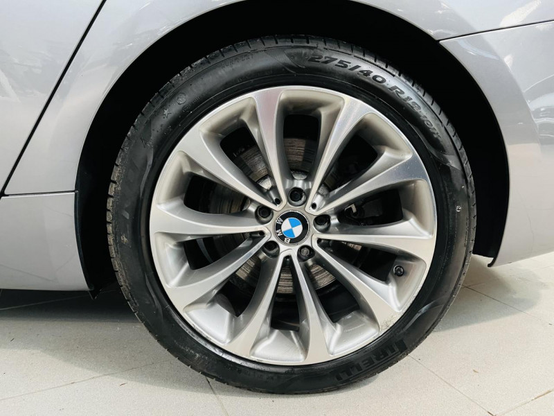 Photo 22 de l'offre de BMW SERIE 5 GRAN TURISMO  520d 163 ch F07 Modern BVA 8 à 21990€ chez Occasions Champenoises