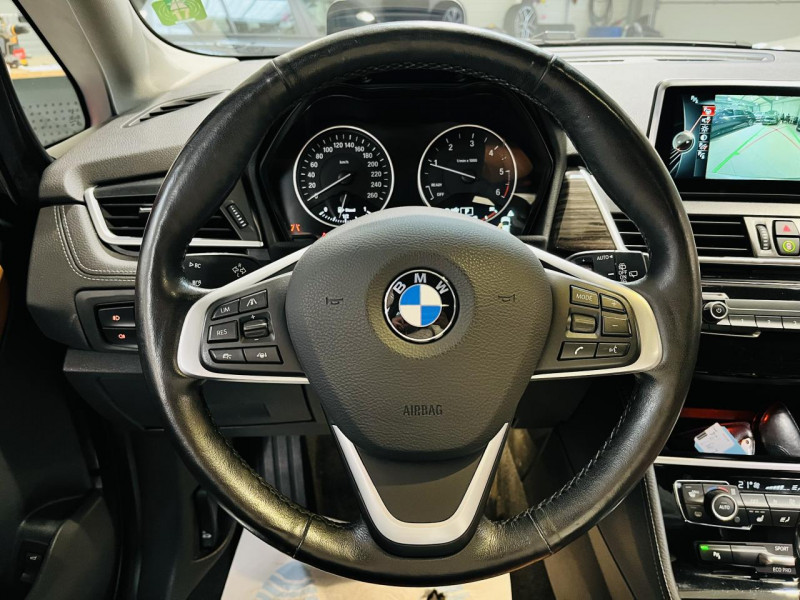 Photo 4 de l'offre de BMW SERIE 2 GRAN TOURER  220d xDrive 163 ch F46 Luxury BVA 8 à 17990€ chez Occasions Champenoises