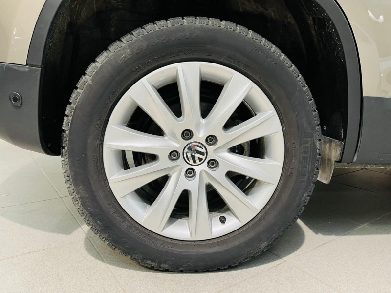 Photo 22 de l'offre de VOLKSWAGEN TIGUAN 1.4 TSI 160 BlueMotion Technology Sportline DSG6 à 17990€ chez Occasions Champenoises