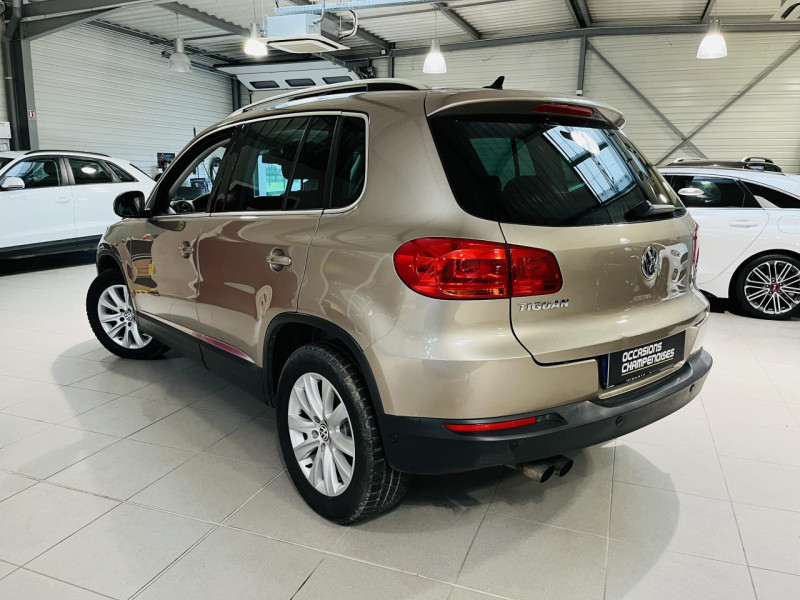 Photo 17 de l'offre de VOLKSWAGEN TIGUAN 1.4 TSI 160 BlueMotion Technology Sportline DSG6 à 17990€ chez Occasions Champenoises