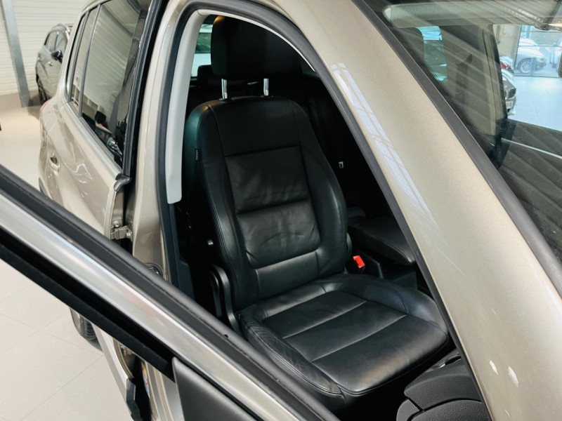 Photo 16 de l'offre de VOLKSWAGEN TIGUAN 1.4 TSI 160 BlueMotion Technology Sportline DSG6 à 17990€ chez Occasions Champenoises