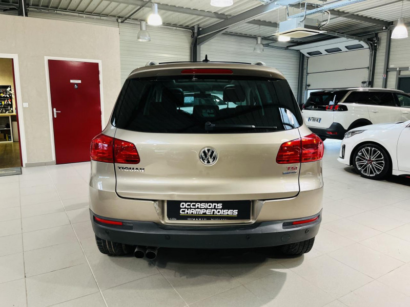 Photo 18 de l'offre de VOLKSWAGEN TIGUAN 1.4 TSI 160 BlueMotion Technology Sportline DSG6 à 17990€ chez Occasions Champenoises