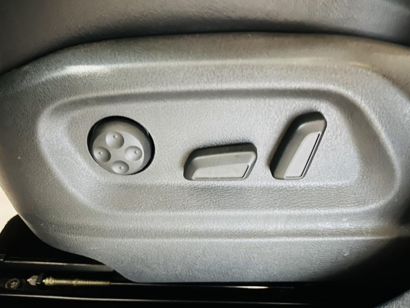 Photo 11 de l'offre de VOLKSWAGEN TIGUAN 1.4 TSI 160 BlueMotion Technology Sportline DSG6 à 17990€ chez Occasions Champenoises