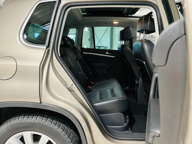 Photo 14 de l'offre de VOLKSWAGEN TIGUAN 1.4 TSI 160 BlueMotion Technology Sportline DSG6 à 17990€ chez Occasions Champenoises