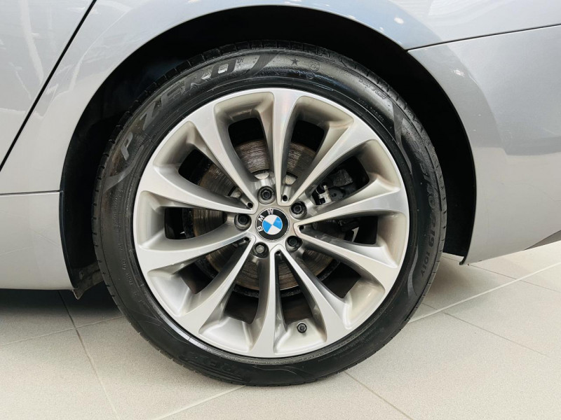 Photo 22 de l'offre de BMW SERIE 5 GRAN TURISMO 520d 163 ch F07 Modern BVA 8 à 21990€ chez Occasions Champenoises
