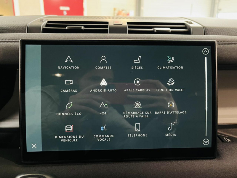 Photo 7 de l'offre de LAND-ROVER DEFENDER 110 P400e PHEV BVA8 S à 59990€ chez Occasions Champenoises