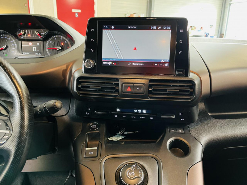 Photo 6 de l'offre de PEUGEOT RIFTER Standard BlueHDi 130 S&S EAT8 GT Line à 19990€ chez Occasions Champenoises