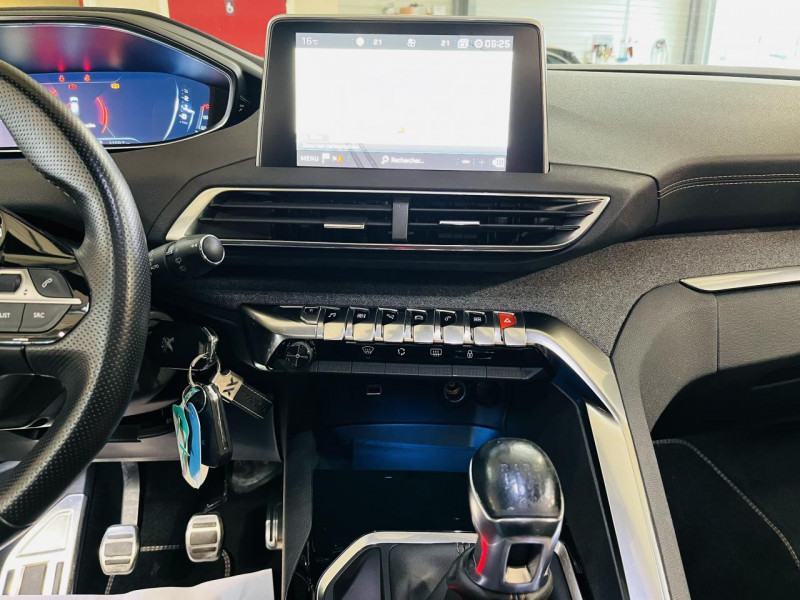 Photo 7 de l'offre de PEUGEOT 3008  1.6 BlueHDi 115 Gt Line BVM à 16490€ chez Occasions Champenoises